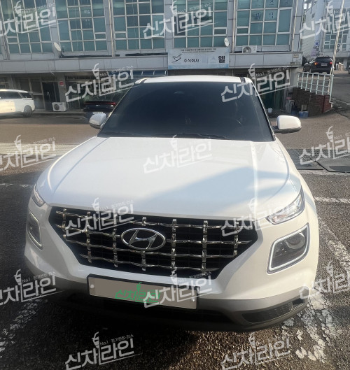 현대 베뉴 리뷰 이미지