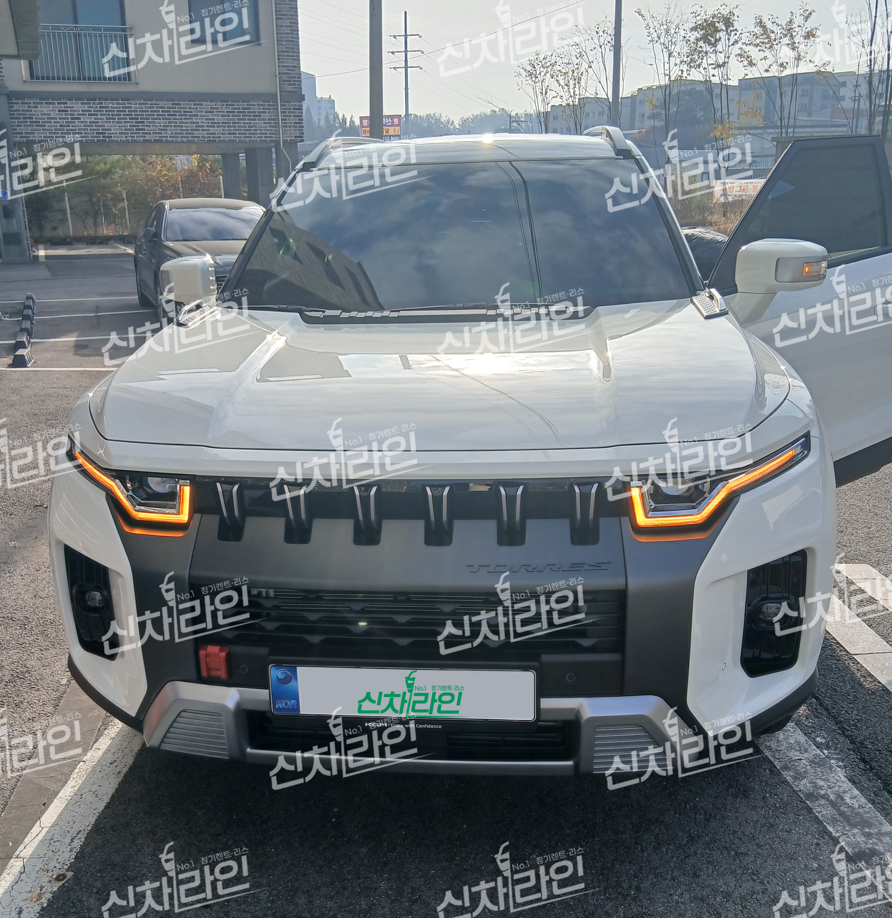 KGM 토레스 이미지