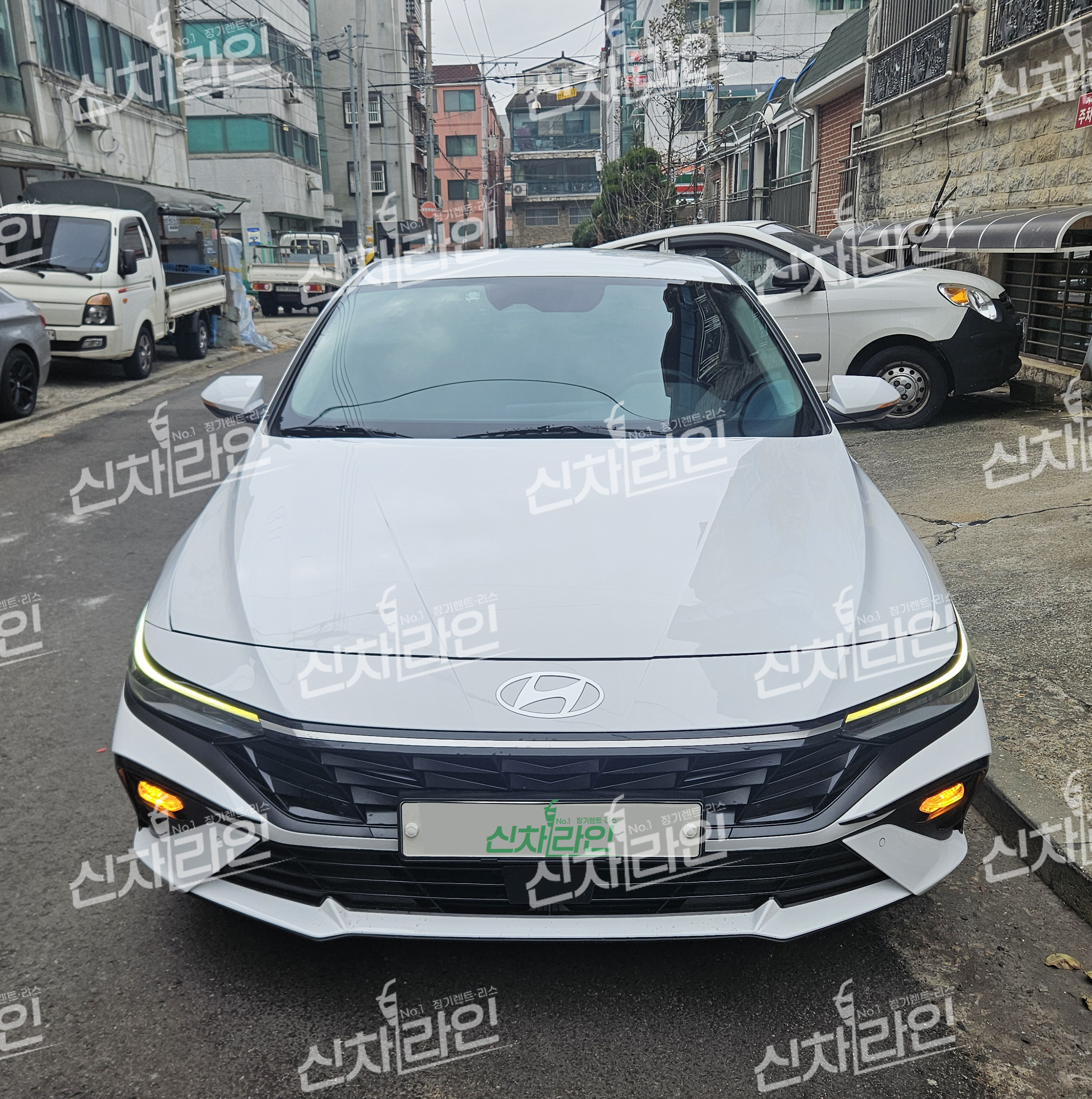 현대 아반떼 이미지