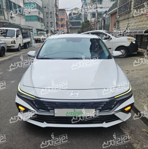 현대 아반떼 리뷰 이미지